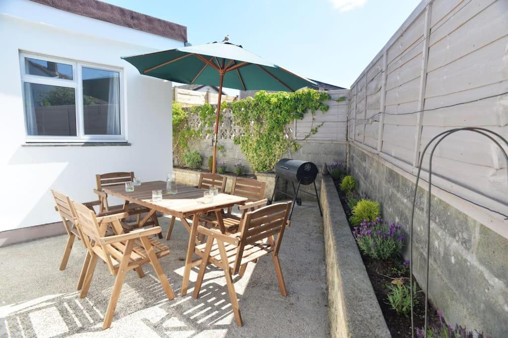 3-Bedroom Bungalow With Parking, Goldsithney, Penzance, Cornwall Perranuthnoe Eksteriør billede